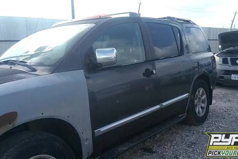 Photo of 2004 Infiniti Qx56