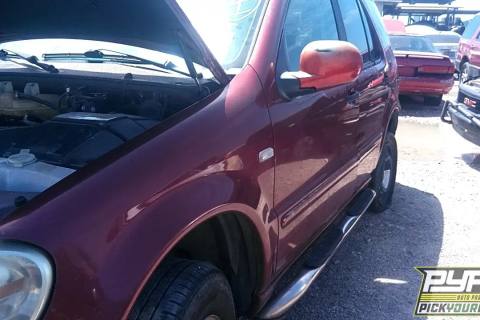 Photo of 2000 Mercedes-Benz Ml320