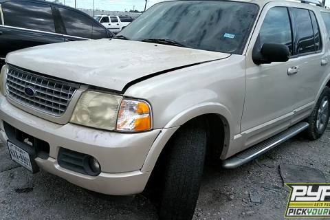 Photo of 2005 Ford Explorer