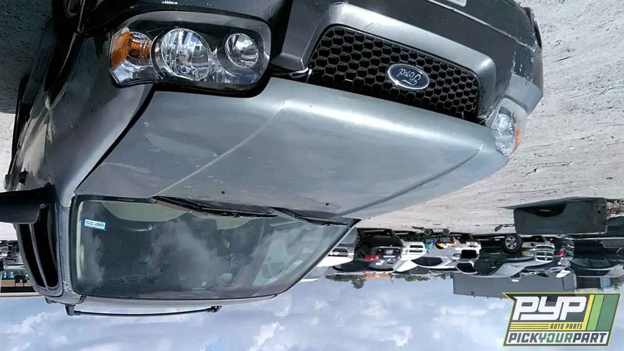 Photo of 2005 Ford Escape