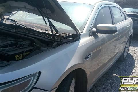 Photo of 2011 Ford Taurus