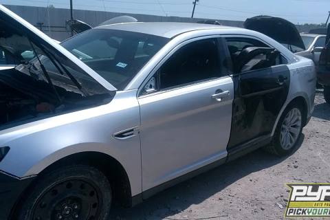 Photo of 2013 Ford Taurus