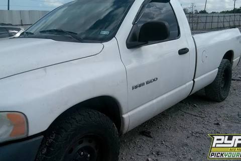 Photo of 2002 Dodge Ram 1500