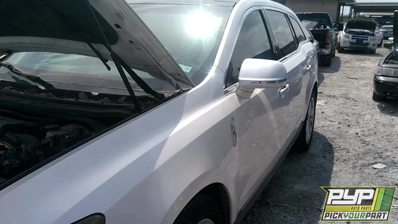 Photo of 2012 Lincoln Mkt