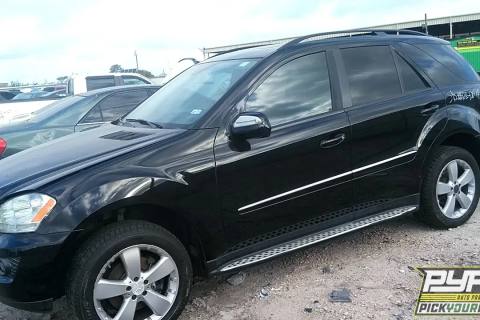 Photo of 2009 Mercedes-Benz Ml350