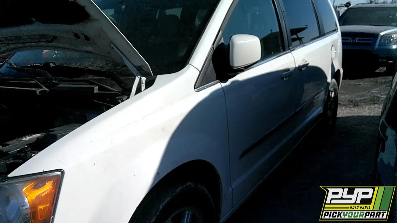 Photo of 2012 Chrysler Town & Country