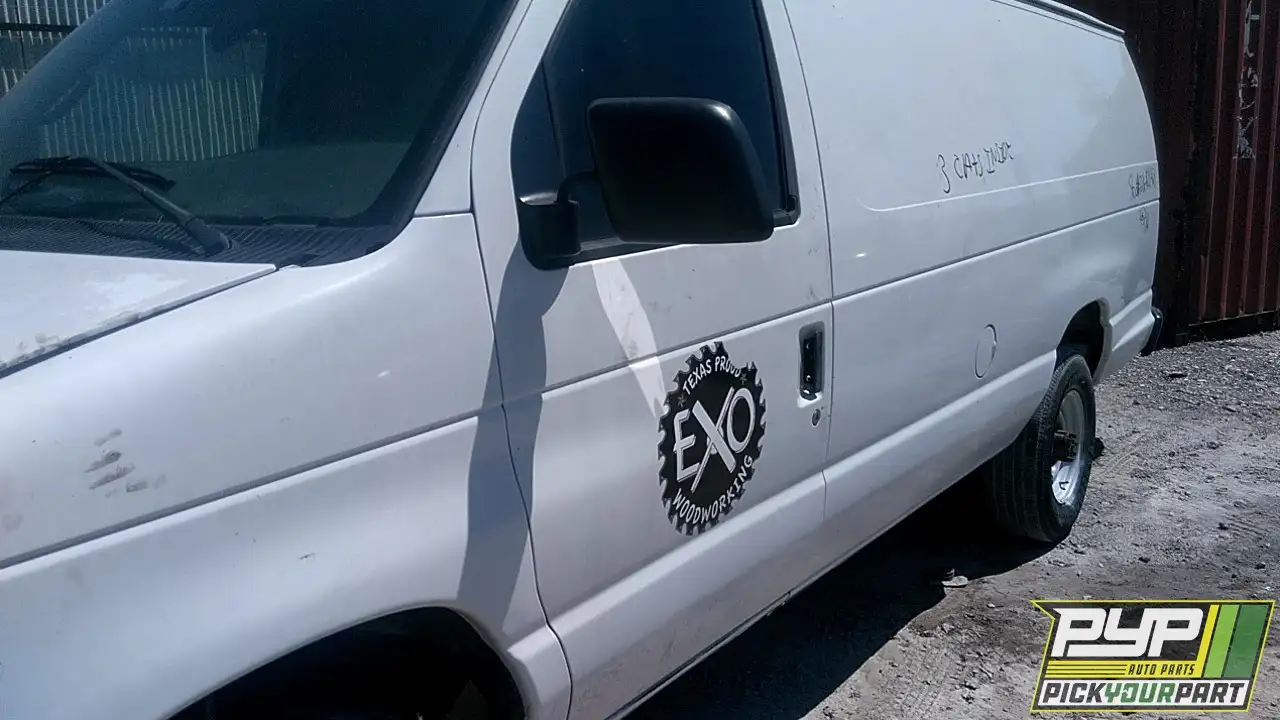 Photo of 2001 Ford E-350 Super Duty