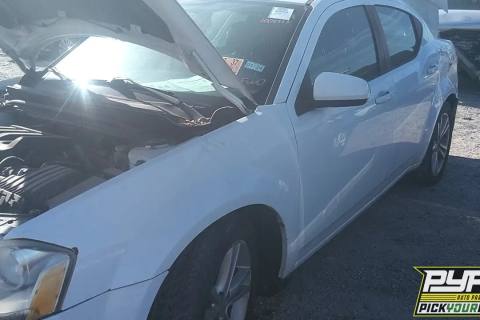 Photo of 2014 Dodge Avenger