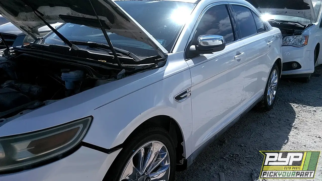 Photo of 2011 Ford Taurus