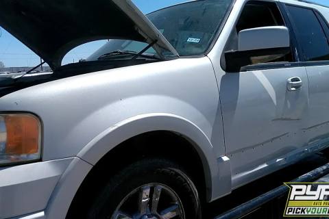 Photo of 2006 Ford Expedition
