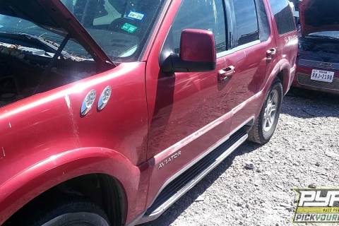 Photo of 2003 Lincoln Aviator