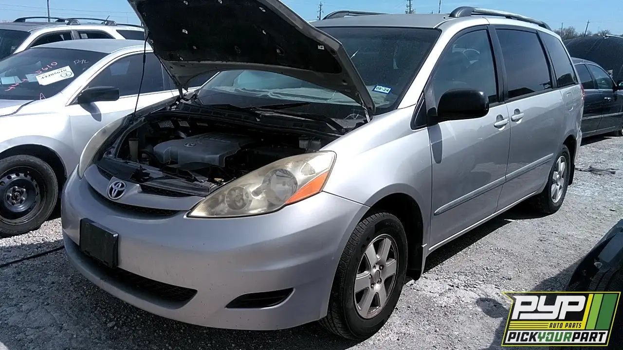 Photo of 2008 Toyota Sienna