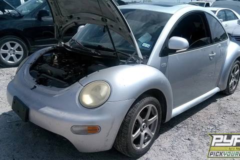 Photo of 2000 Volkswagen Beetle