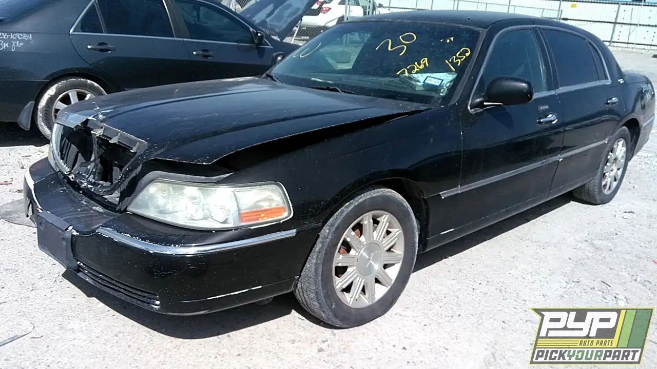 Photo of 2011 Lincoln Town Car