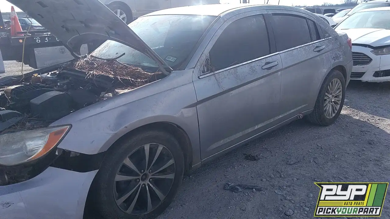 Photo of 2013 Chrysler 200