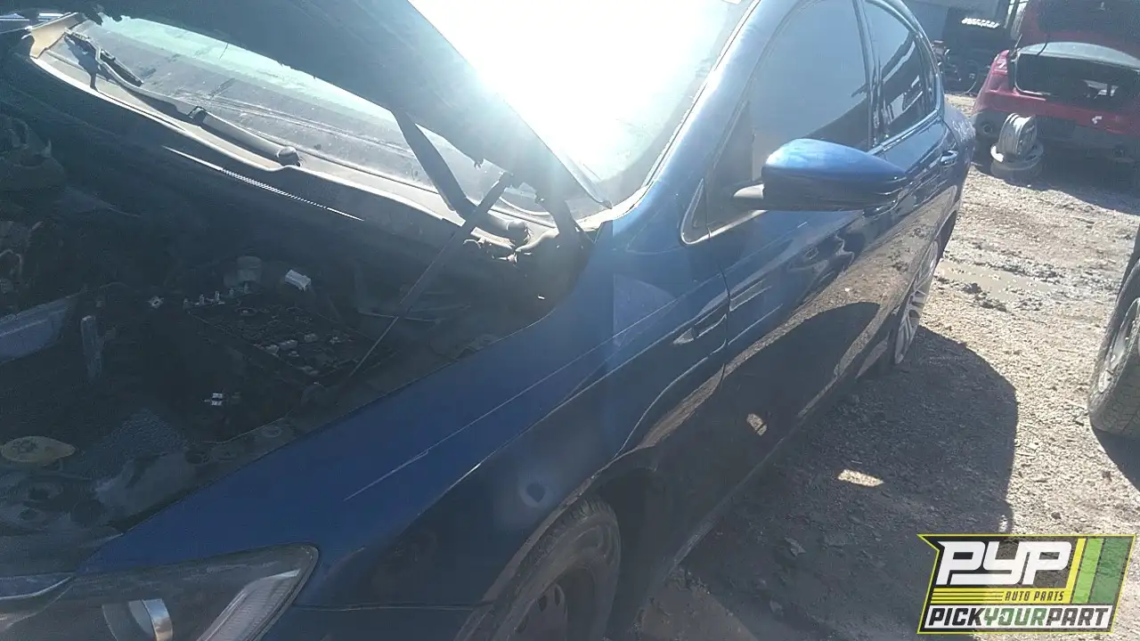 Photo of 2015 Chrysler 200