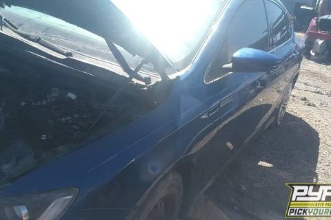 Photo of 2015 Chrysler 200