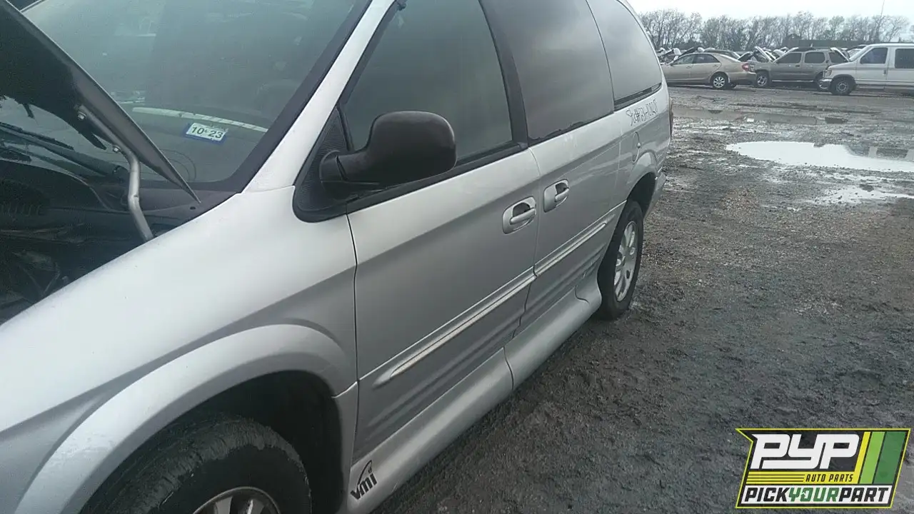 Photo of 2002 Chrysler Town & Country