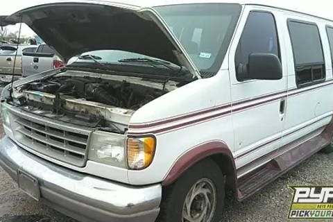 Photo of 1994 Ford E-150 Econoline