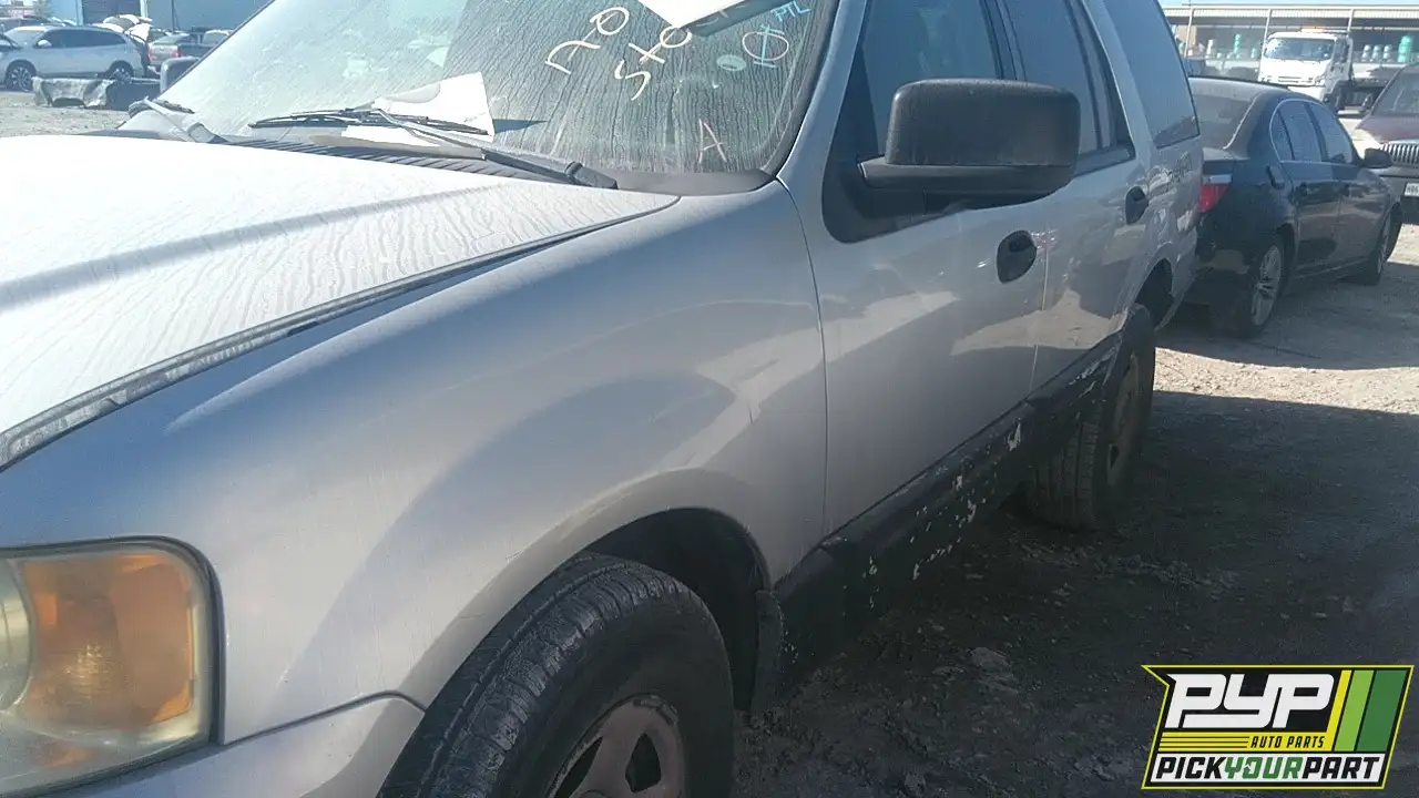 Photo of 2004 Ford Expedition