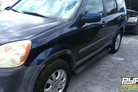 Photo of 2005 Honda Cr-V