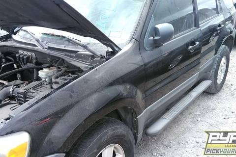 Photo of 2005 Ford Escape