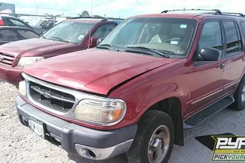 Photo of 1999 Ford Explorer