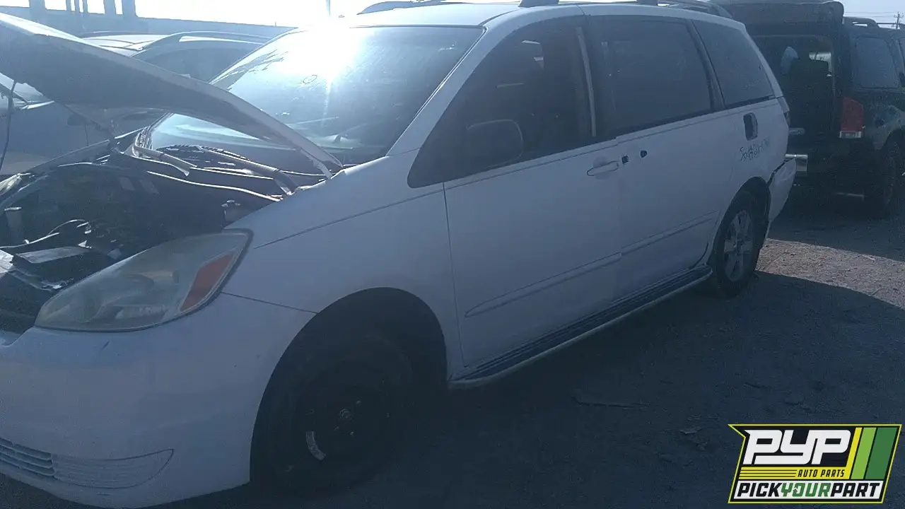 Photo of 2004 Toyota Sienna