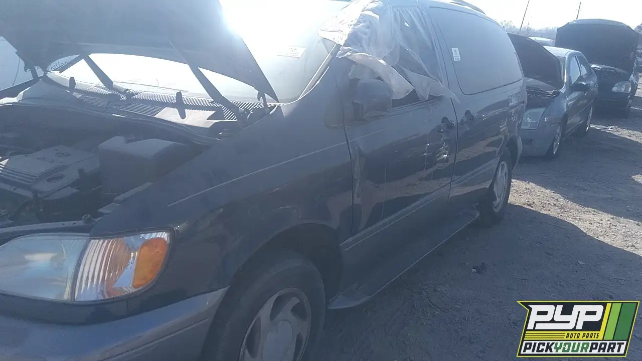 Photo of 2002 Toyota Sienna