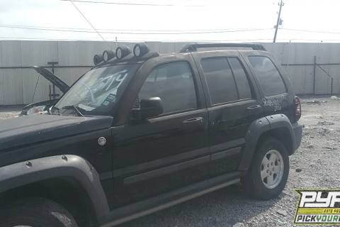 Photo of 2005 Jeep Liberty