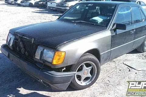 Photo of 1991 Mercedes-Benz 300E