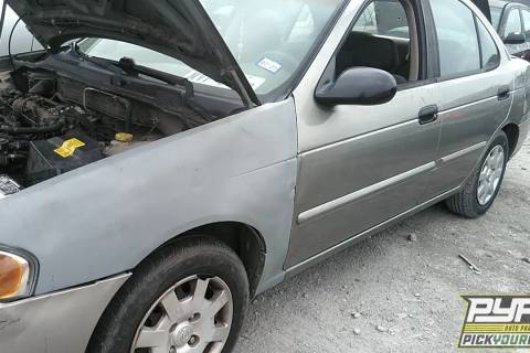 Photo of 2002 Nissan Sentra