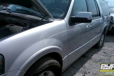Photo of 2010 Ford Expedition