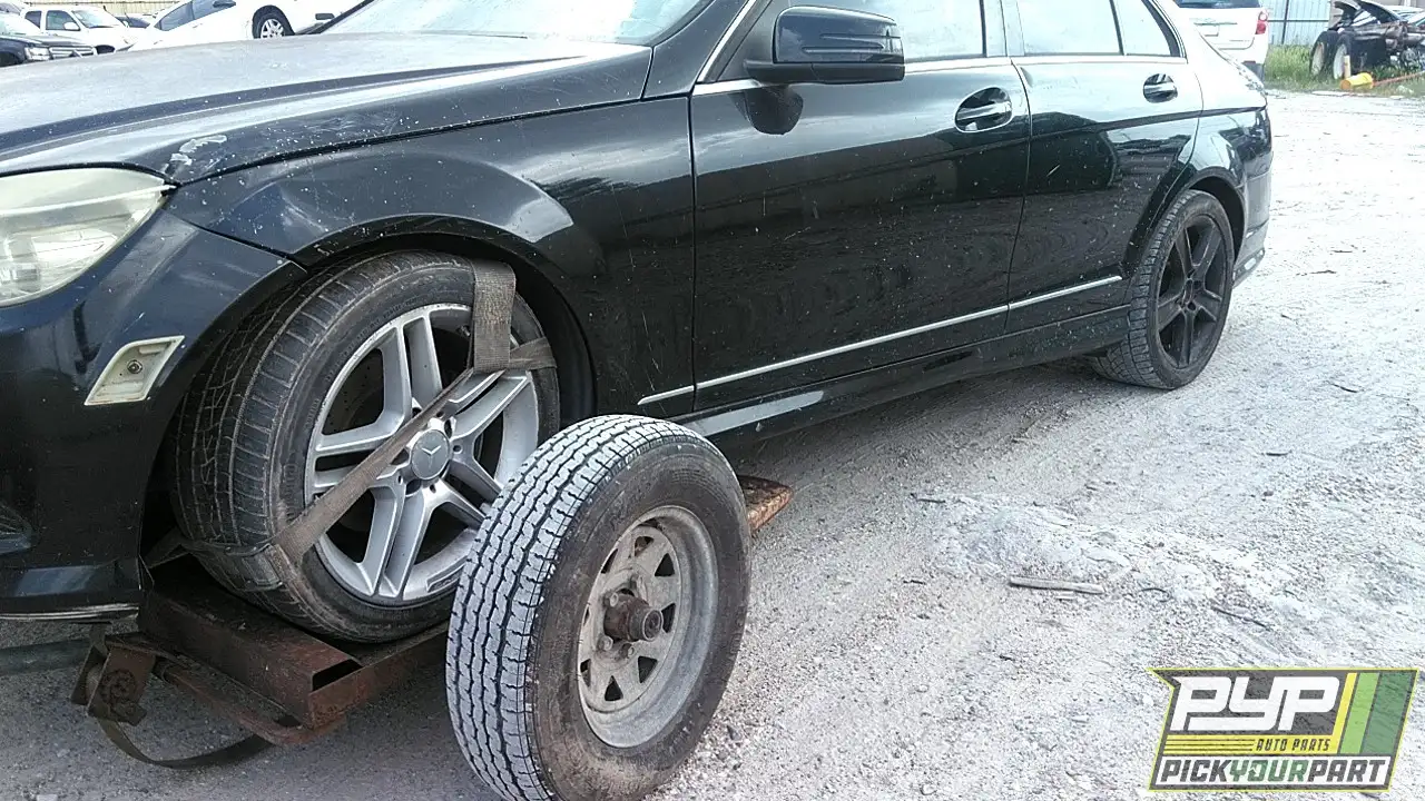 Photo of 2010 Mercedes-Benz C300