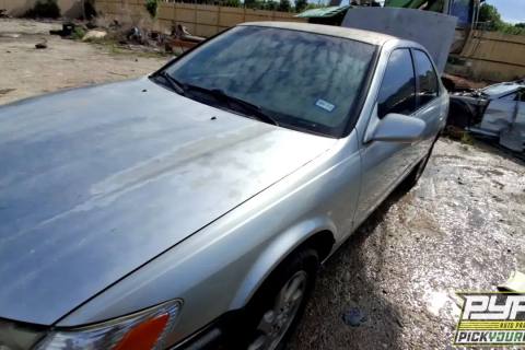 Photo of 2000 Toyota Camry