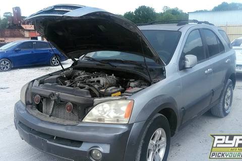 Photo of 2003 Kia Sorento