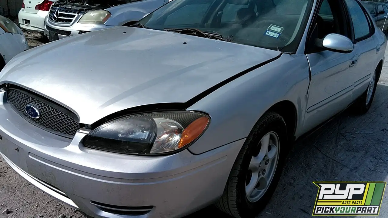 Photo of 2004 Ford Taurus