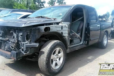 Photo of 2004 Nissan Titan