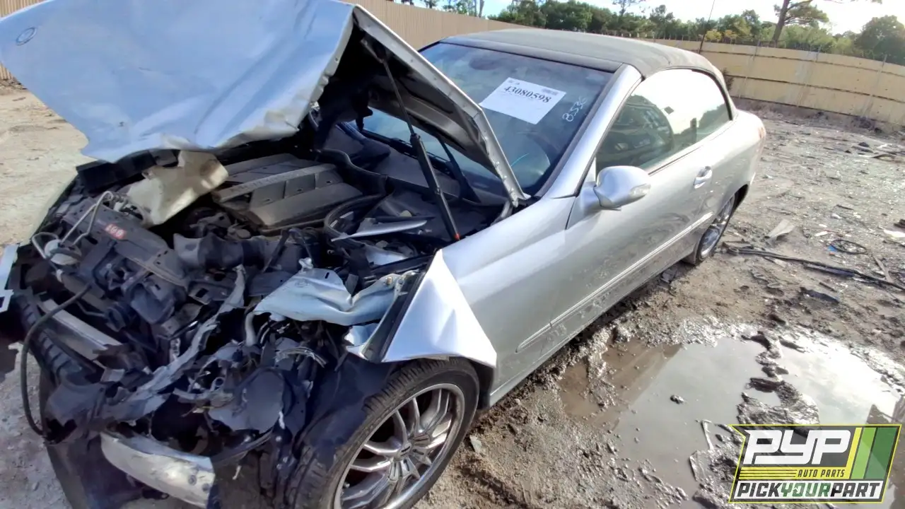 Photo of 2005 Mercedes-Benz Clk320