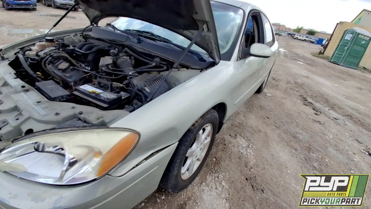 Photo of 2005 Ford Taurus