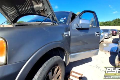 Photo of 2006 Lincoln Mark Lt