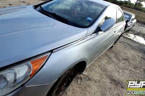 Photo of 2011 Hyundai Sonata