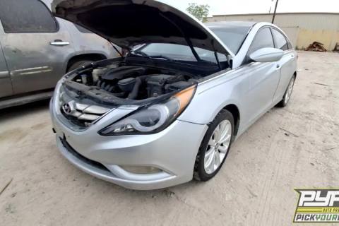 Photo of 2011 Hyundai Sonata