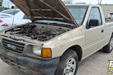 Photo of 1994 Isuzu Pickup