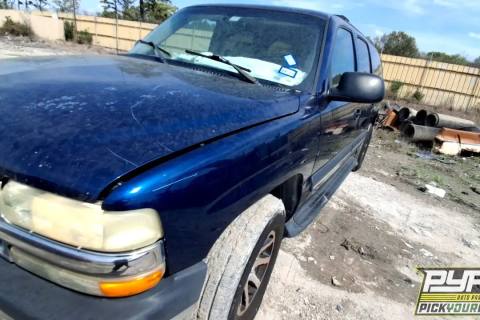 Photo of 2002 Chevrolet Suburban 1500