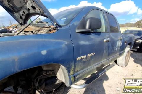 Photo of 2002 Dodge Ram 1500