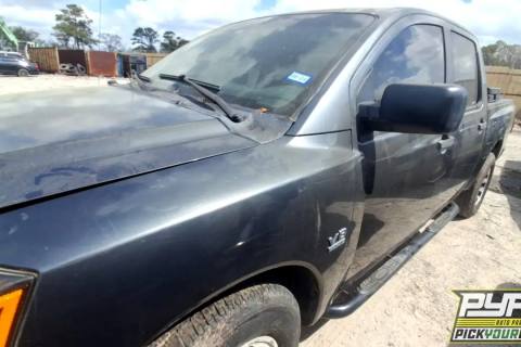 Photo of 2004 Nissan Titan