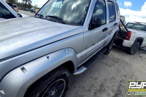 Photo of 2003 Jeep Liberty