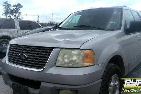 Photo of 2003 Ford Expedition