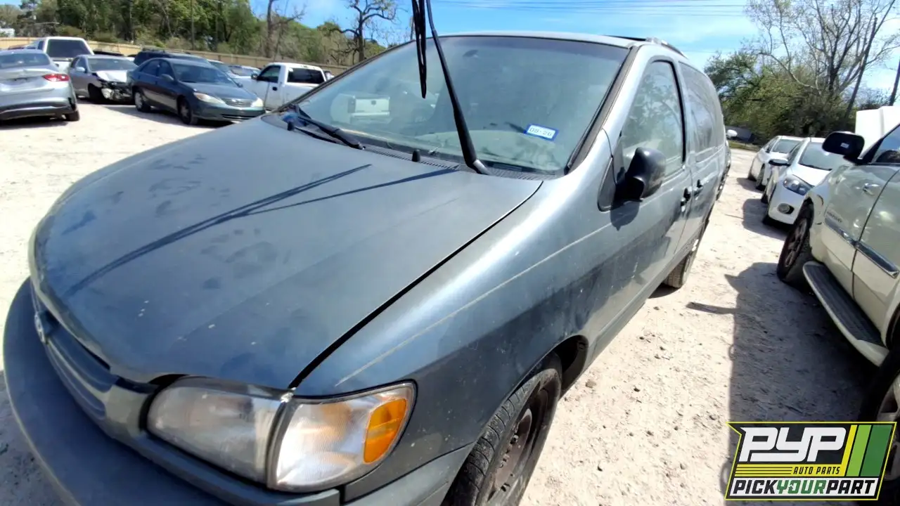 Photo of 2000 Toyota Sienna
